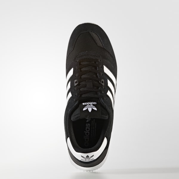 Preto Sapatos ZX 700