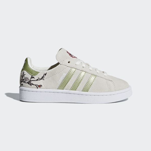 tenis adidas bordados