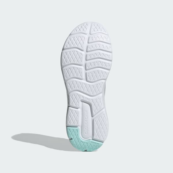 Abu-abu Sepatu Cloudfoam Move Lounger
