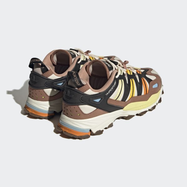 Adidas adventure shoes hot sale