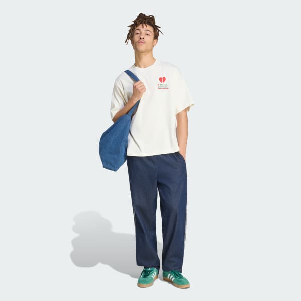 White V-DAY HEART BROKEN CAT GRAPHIC T-Shirt