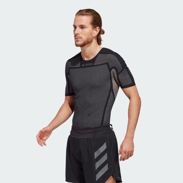 Schwarz Terrex DRYNAMO™ Short Sleeve Baselayer Tee