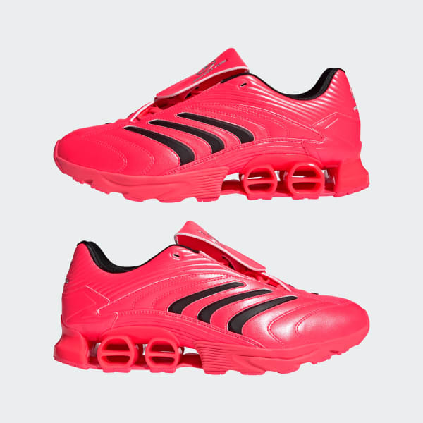 【adidas×Mercedes】PREDATOR メガライド JR9992 限定 Shoes - Predator Megaride Mercedes Shoes - Pink | adidas Oman