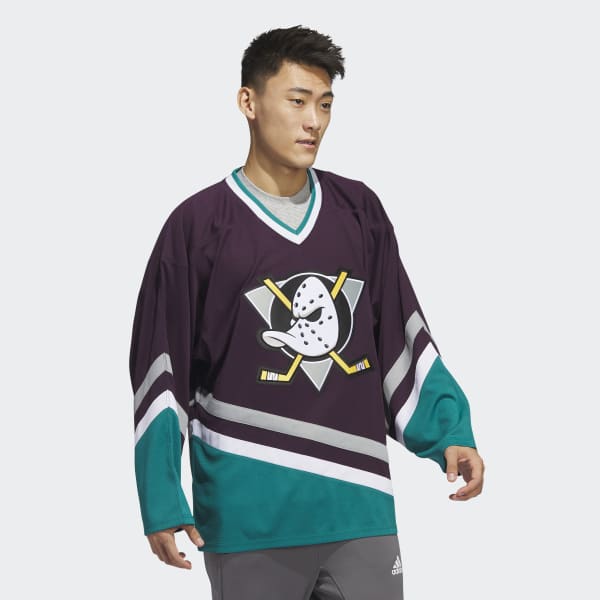 Anaheim Ducks size 52 fits like a size 54 Adidas TEAM CLASSICS NHL Hockey  Jersey