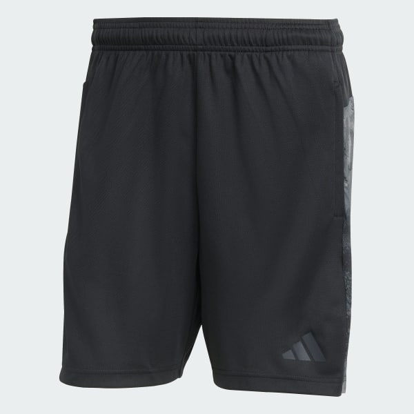 ブラック トレイン エッセンシャルズ シーズナル スリーストライプス ショーツ