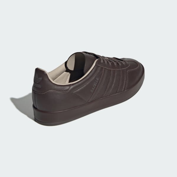 ◆adidas◆ Gazelle Indoor Charcoal Brown JQ6213 Journal Standard adidas Gazelle Indoor JQ6213 | SneakerNews.com