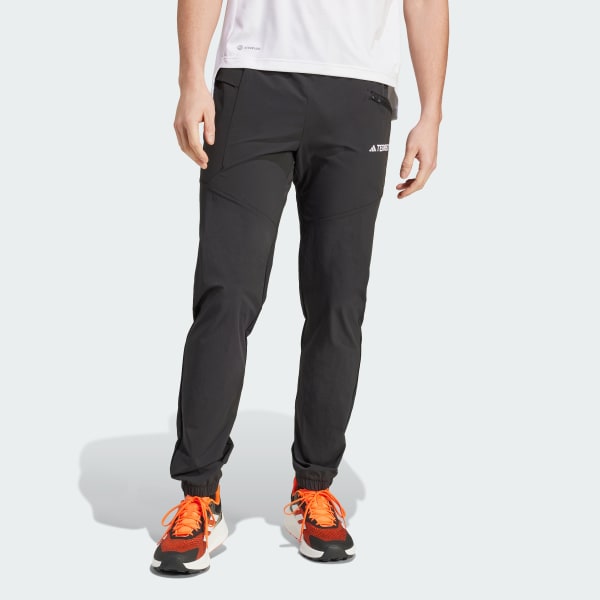 Schwarz Terrex Xperior Light Hose