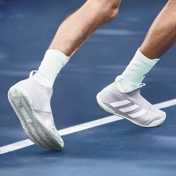 stycon laceless hard court shoes