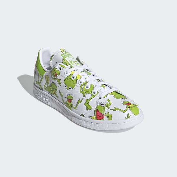 shoes with frog logo