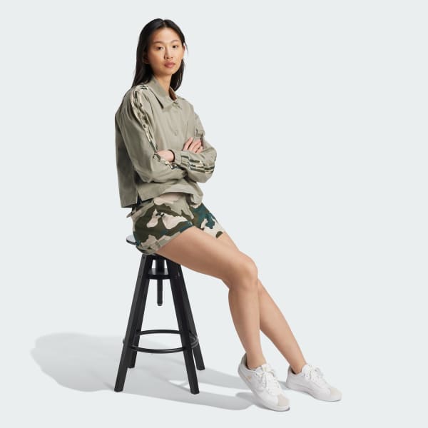 Verde Shorts Cargo Essentials 3 Tiras Estampado de Camuflaje