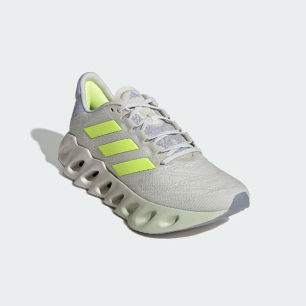 สีเทา รองเท้าวิ่ง adidas Switch Fwd 2