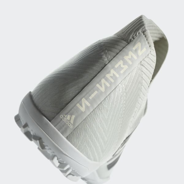 Zapatos de Futbol Nemeziz Tango 18.3 Cesped Artificial Gris adidas adidas Chile