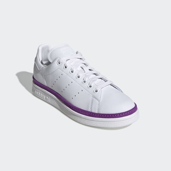 stan smith skateboarding