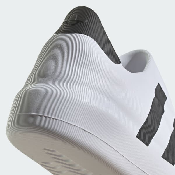 Db2474 adidas 2025