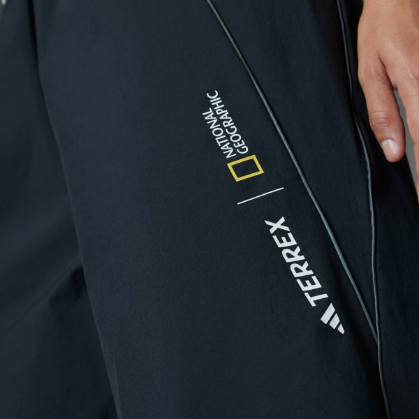 Czerń Plecione spodnie adidas National Geographic AEROREADY