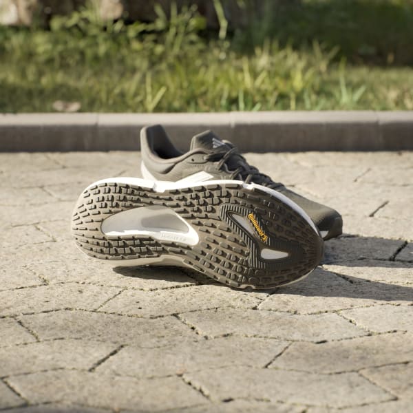 Schwarz Solarboost 5 Laufschuh