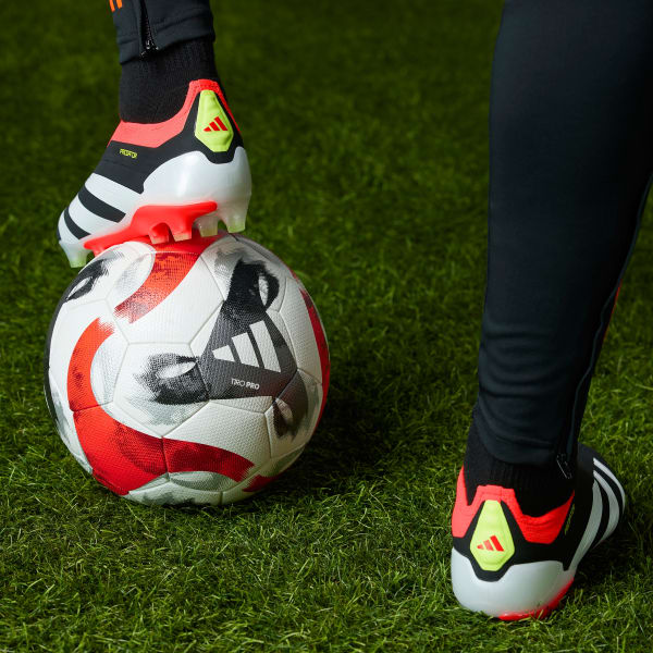 Black laceless predators top