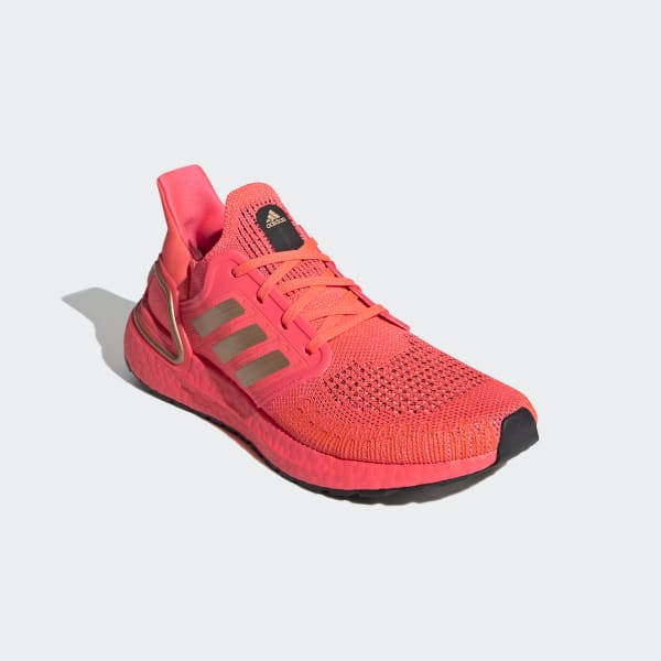 pink colour sports shoes