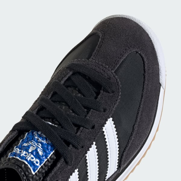 Kids 72 trainers deals