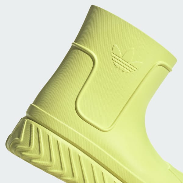 Adidas sst hotsell jaune