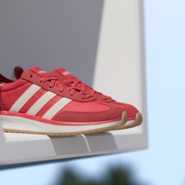 RUN 70s 2.0 Shoes