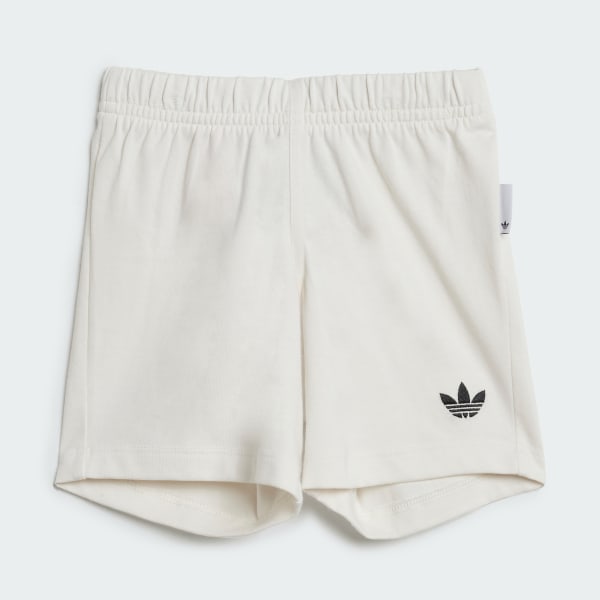 สีขาว ชุดเสื้อยืดและกางเกงขาสั้น adidas Originals