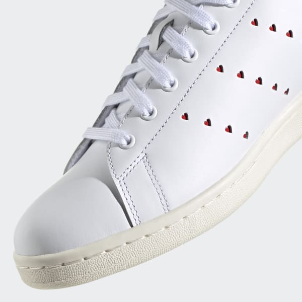 where are stan smiths made