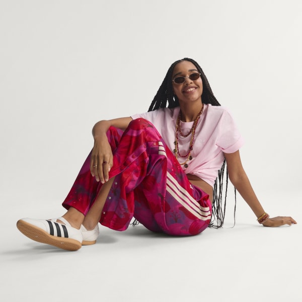 Beige PANTALON DE SURVÊTEMENT ADIDAS x FARM RIO HOUSE OF TIRO