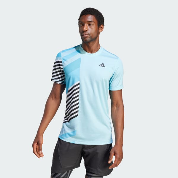 Fitting model adidas store