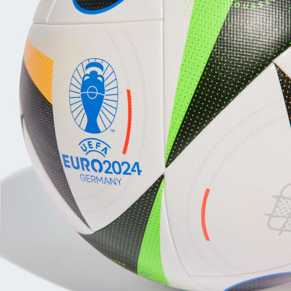 Weiss Euro 24 Competition Ball