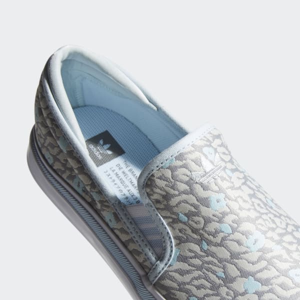 Sabalo adidas slip on new arrivals
