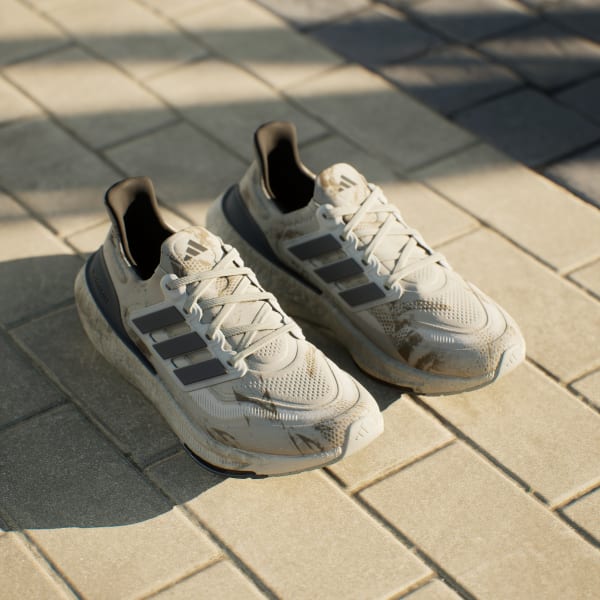 Light gray deals ultra boost