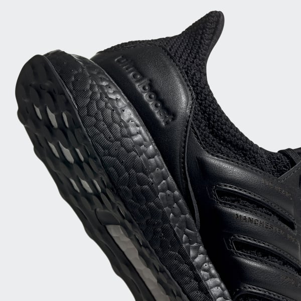 Manchester united ultraboost clima schuh clearance