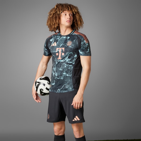 Schwarz FC Bayern München 24/25 Auswärtstrikot Authentic