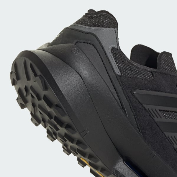 アスティエ　AWAJI adidas ZX8000 ATMOS G-SNK 9 FTWWHT/CBLACK/GRETWO