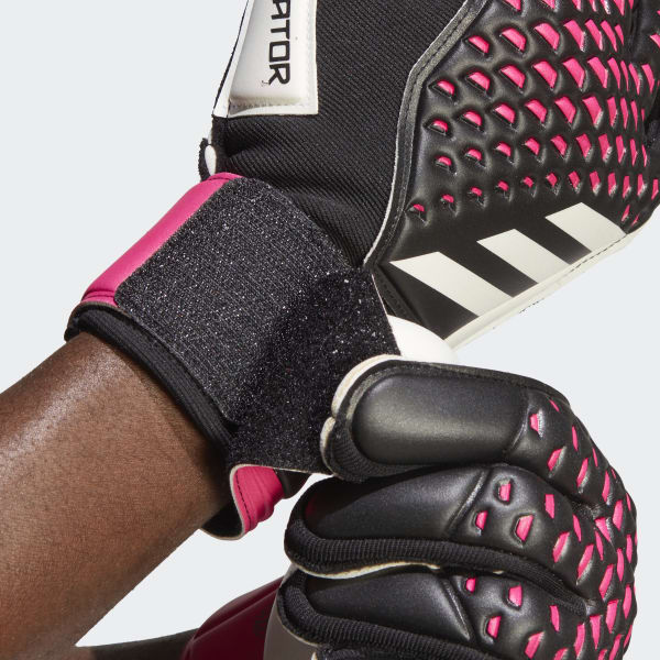 Svart Predator Match Gloves