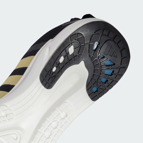 TRACKTRESS RUNNING SHOES