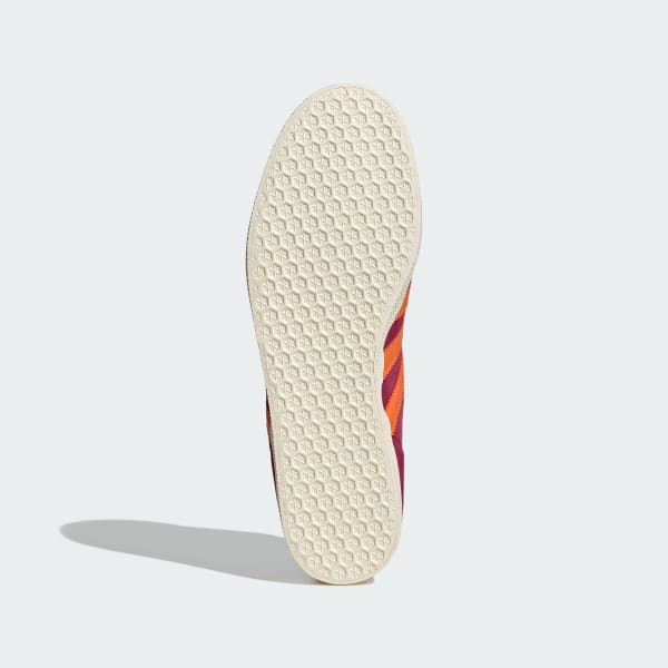 สีแดงเบอร์กันดี รองเท้า adidas AS Roma Bring Back Gazelle