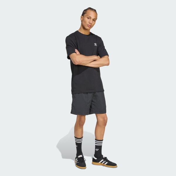 Negro Short de tejido con Trifolio Essentials