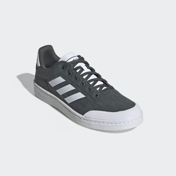 adidas court 70