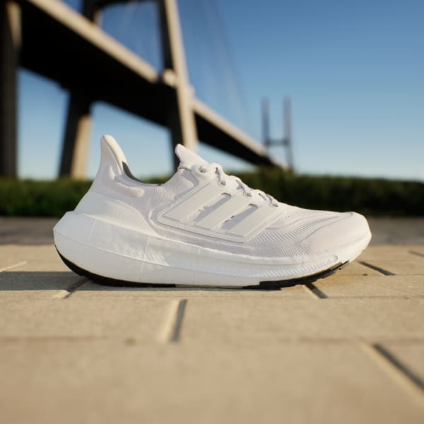 Hvid Ultraboost Light sko