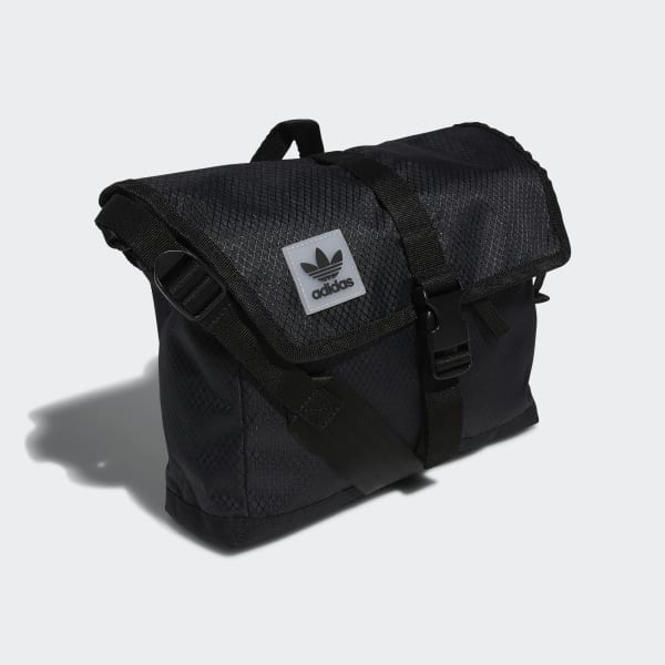 XS® Upright Crossbody Bag - Black - AmwayGear