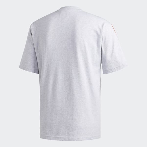 Floating trefoil tee 2025