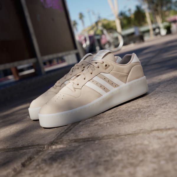 adidas Rivalry Low Lux Shoes - Beige | adidas Deutschland
