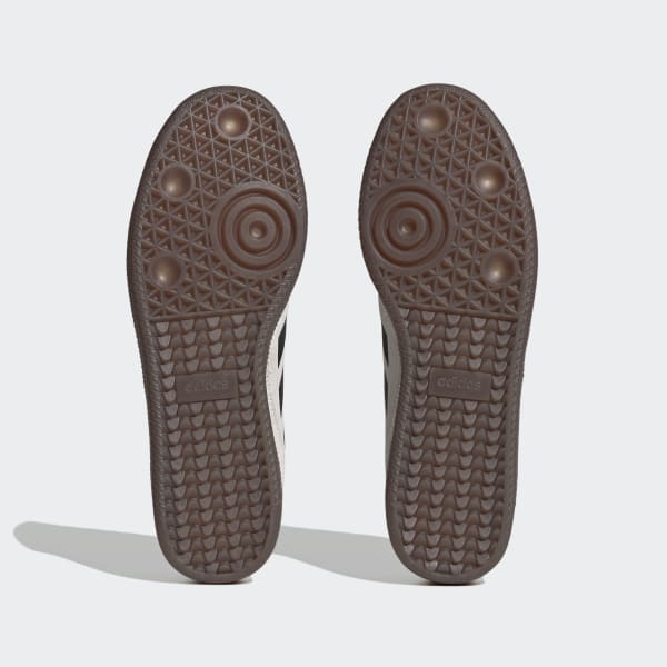 Vit Sala Court Trainers