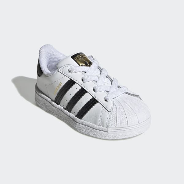 Weiss Superstar Schuh