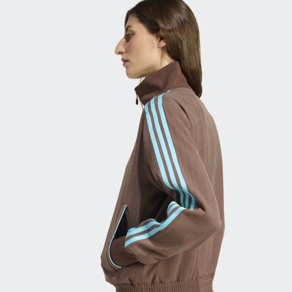 Kurtka_dresowa_o_dopasowanym_k