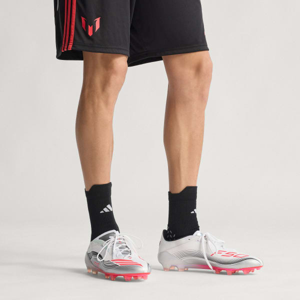 Weiss F50 Messi Elite Fußballschuh für feste Böden