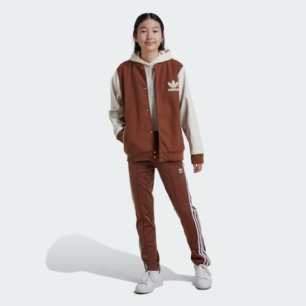 สีน้ำตาล กางเกงแทรคขาปล่อยทรงสลิม Adicolor SST สำหรับเด็ก