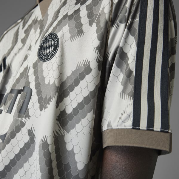 ★★Adairs★★ FC Bayern BSTN Jersey JF0573 adidas FC Bayern BSTN Jersey - Brown | Free Shipping with